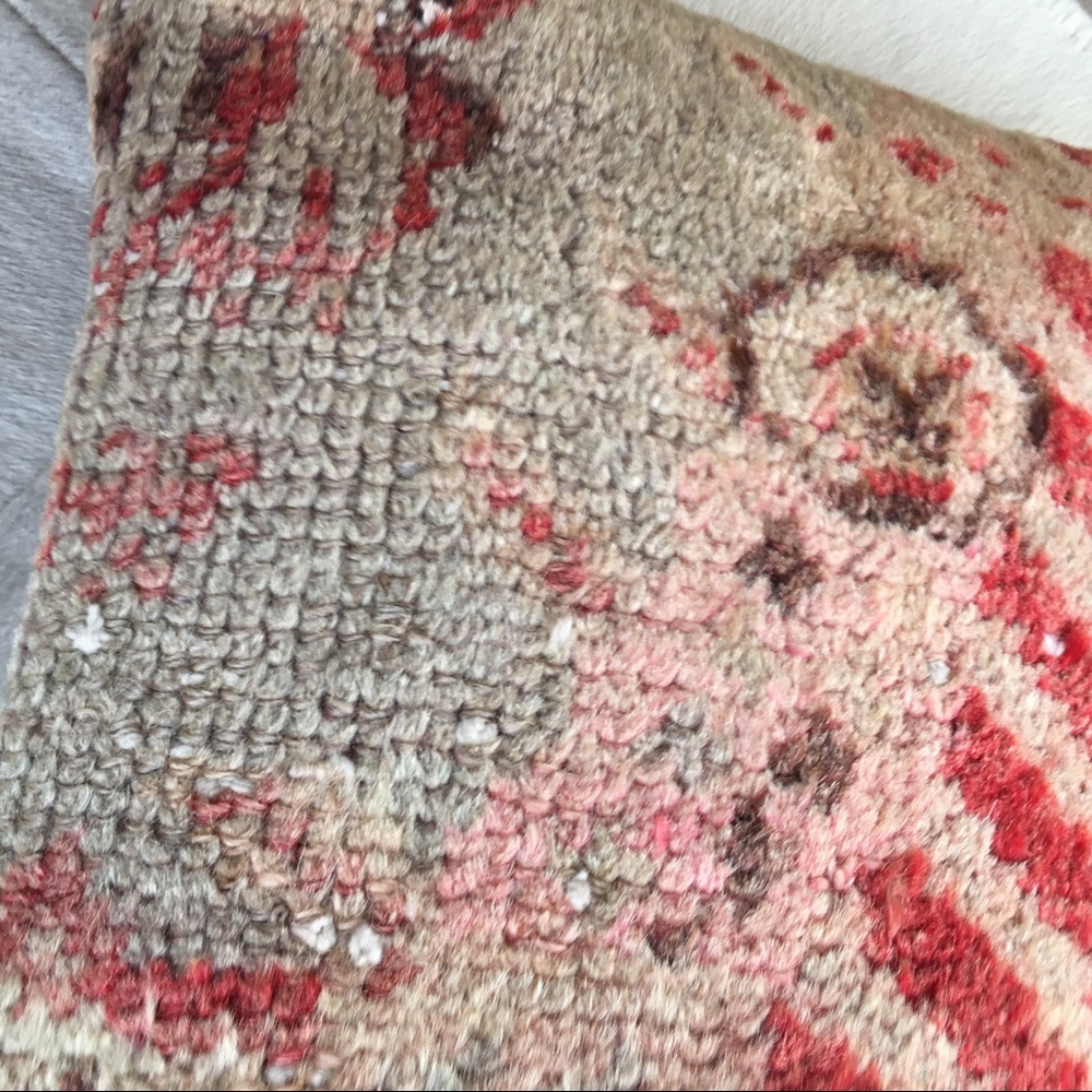 HOLD Vintage Kilim Lumbar Pillow NWOT - Picture 2 of 7